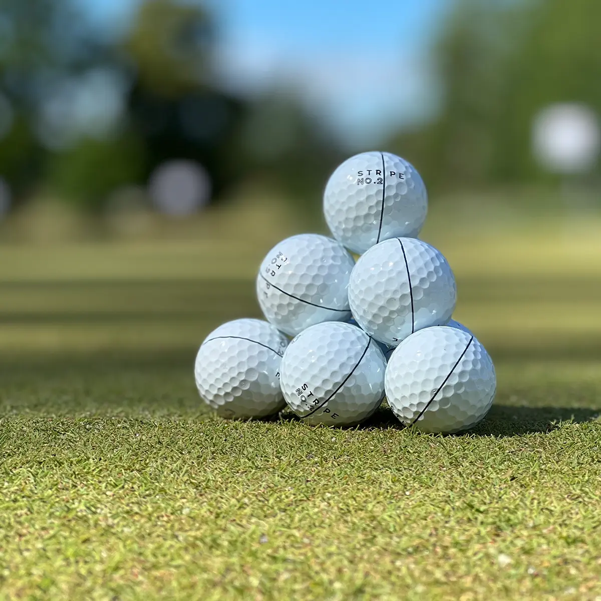 Golfboll modell no2 med reaktiv kärna
