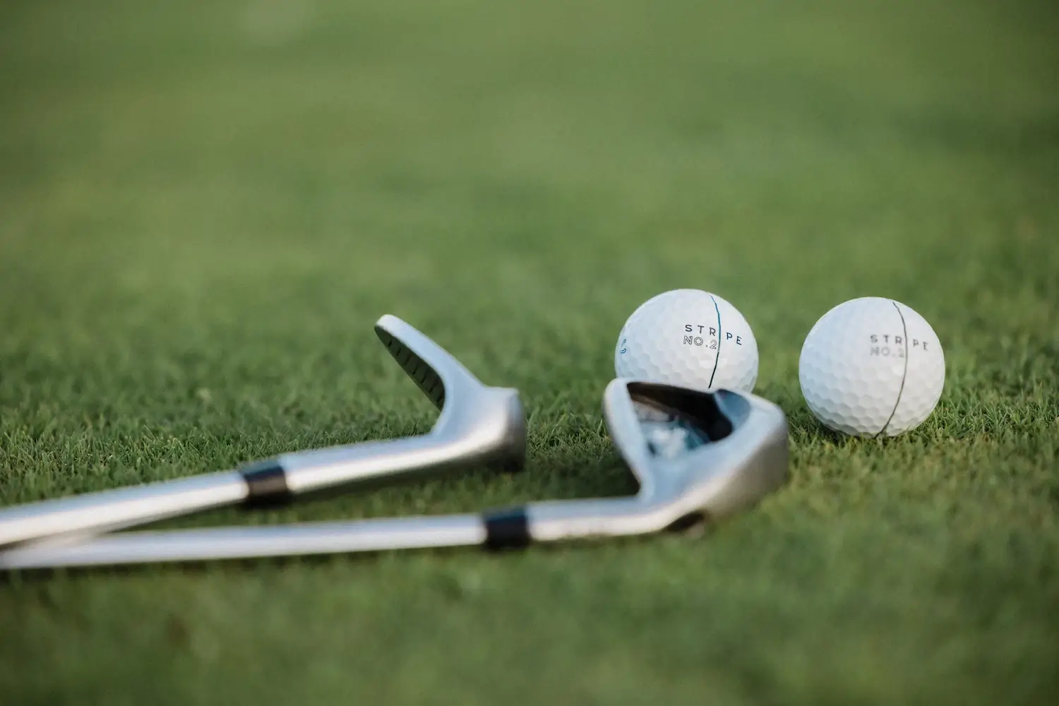 Förbättra score med förbättrade chipning & puttning - Stripe golf